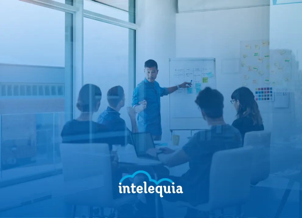 Un servicio pensado para empresas que quieren capacitar a sus equipos en Microsoft Fabric